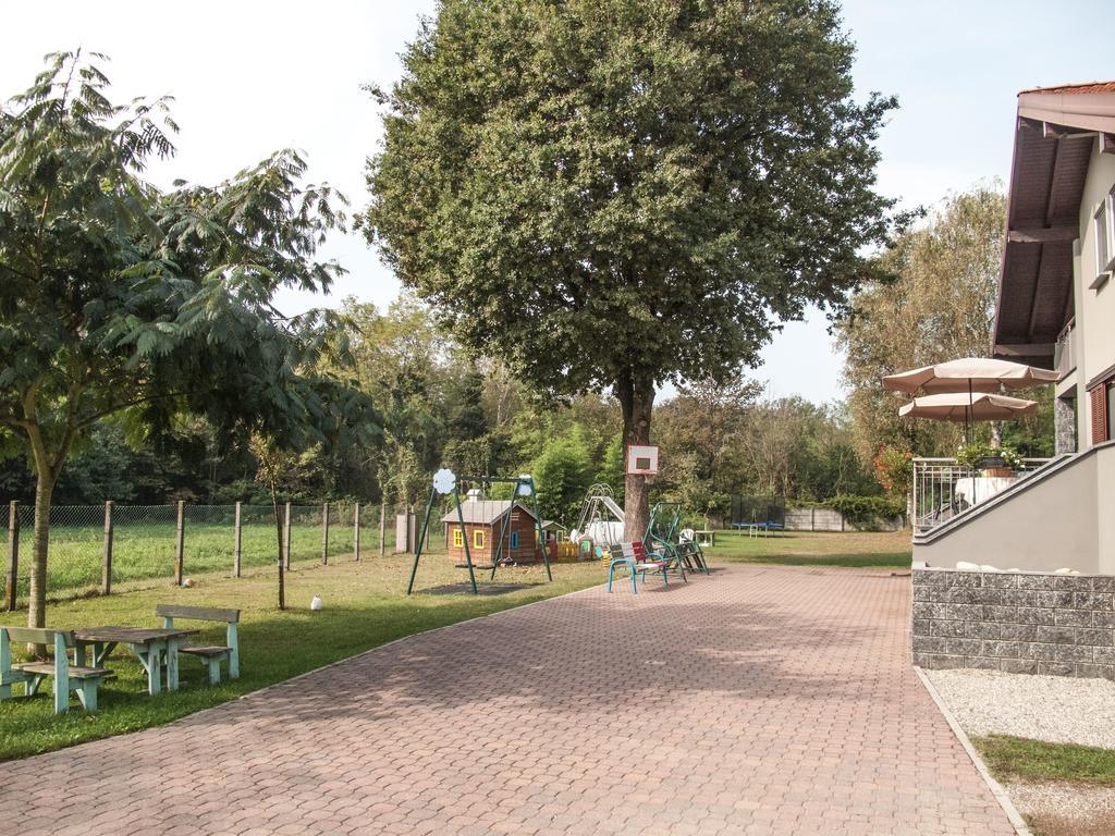 Gattico B&B Il Rovere מראה חיצוני תמונה